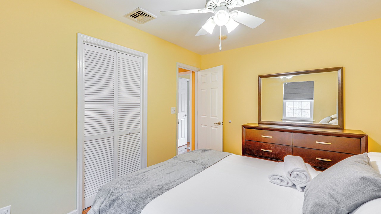 Photo of Bedroom in Balmville