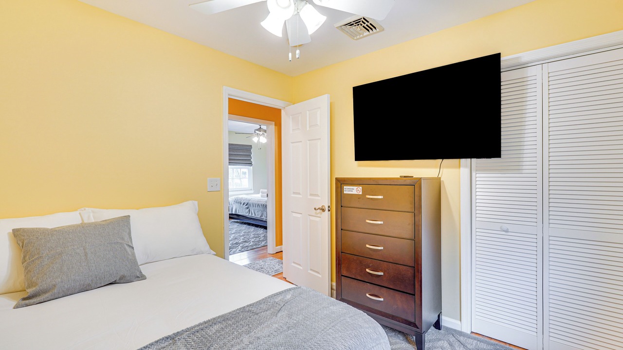 Photo of Bedroom in Balmville