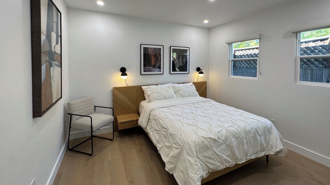 Photo of Bedroom in Shoreline West