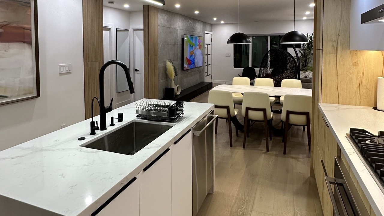 Photo of Kitchen in Shoreline West