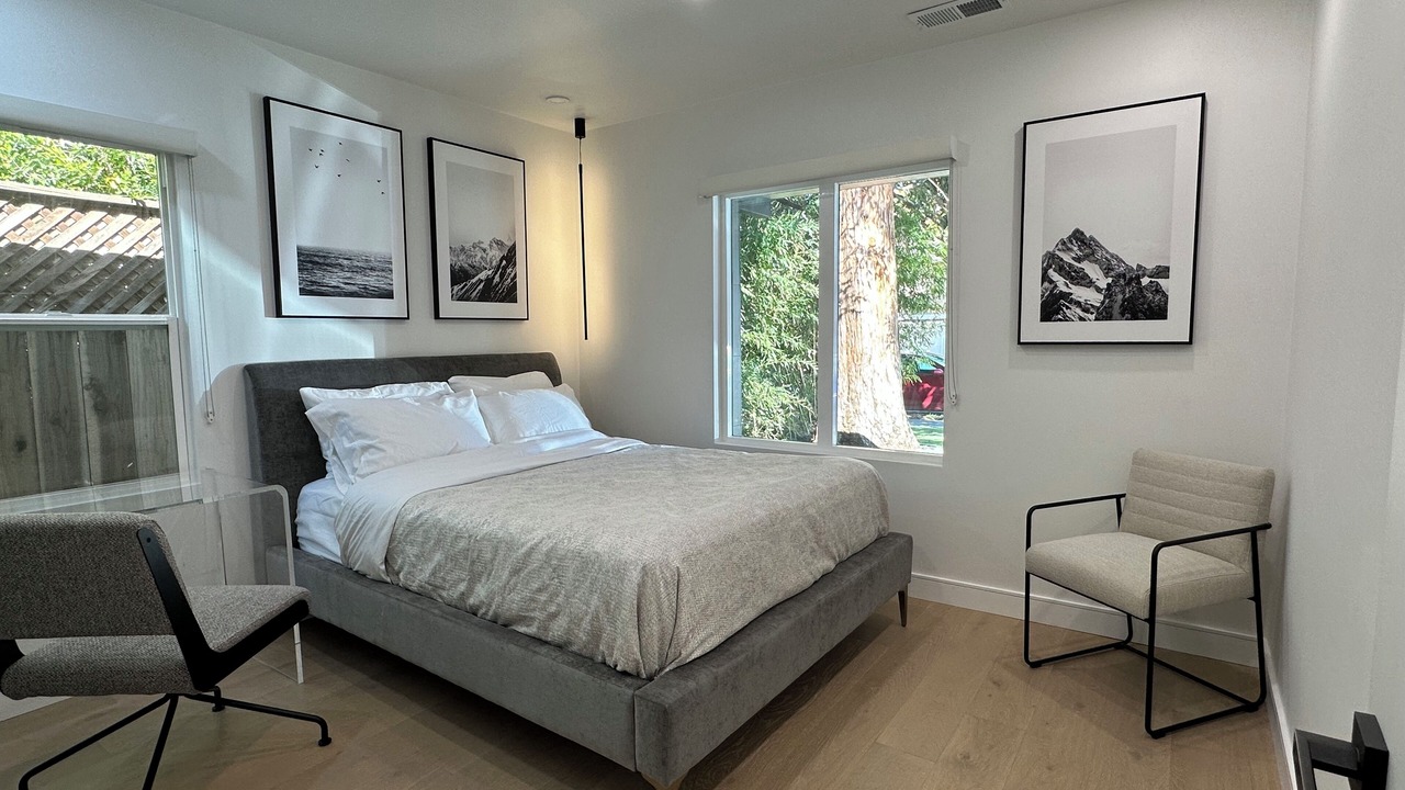 Photo of Bedroom in Shoreline West