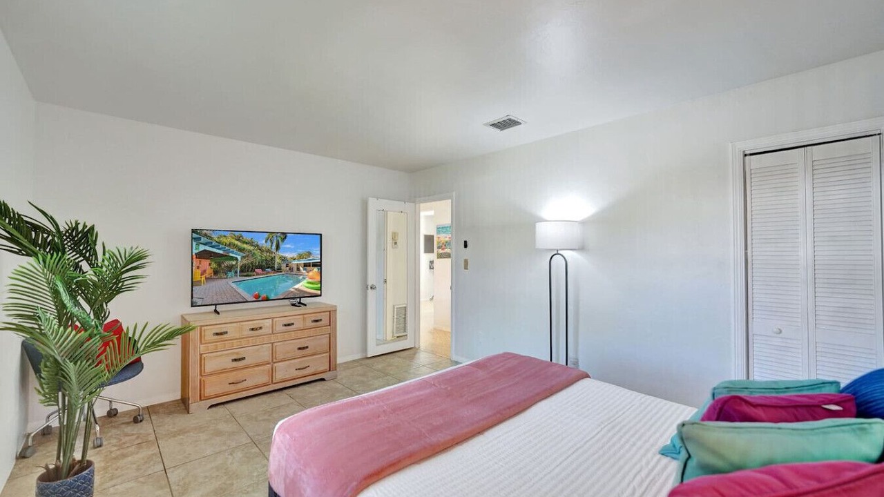 Photo of Bedroom in Lake Ridge