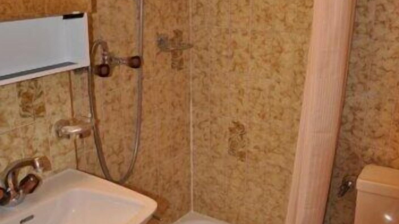 Photo of Bathroom in Vex