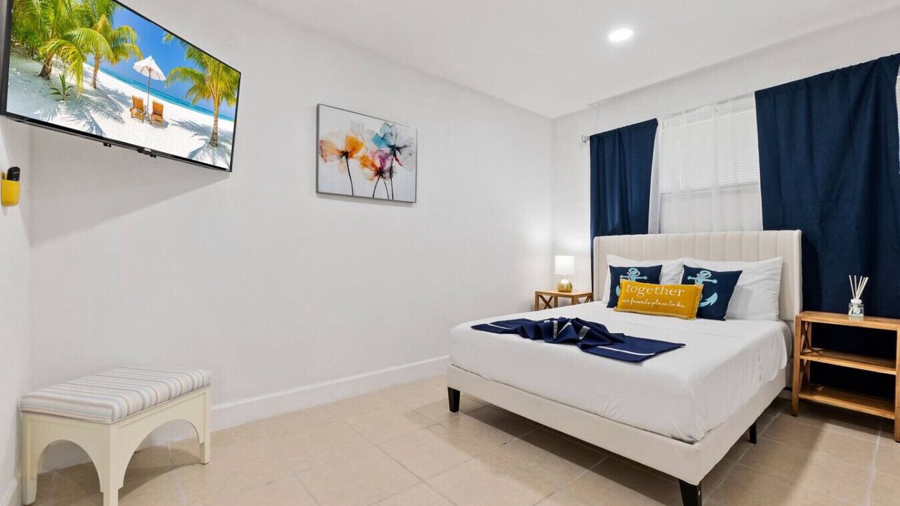 Photo of Bedroom in Eisenhower