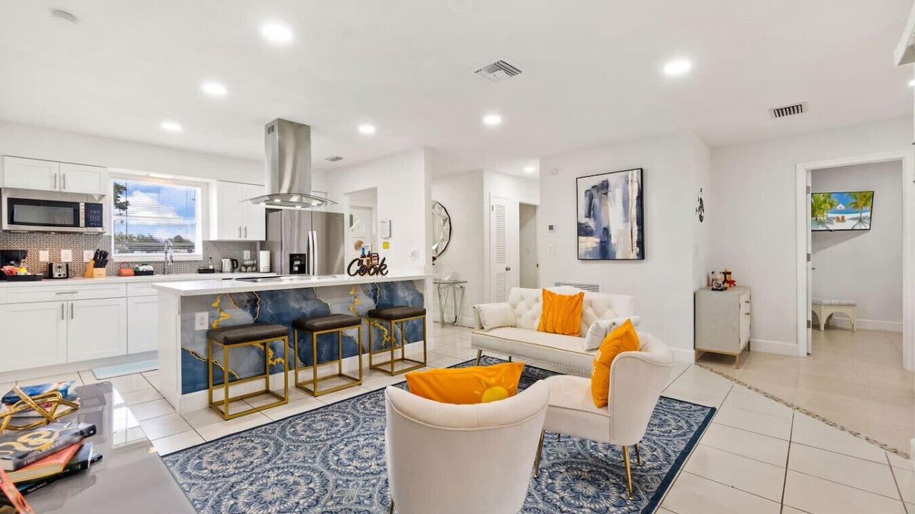 Photo of Livingroom in Eisenhower