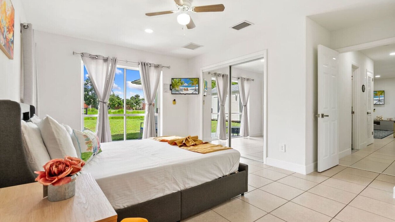 Photo of Bedroom in Eisenhower