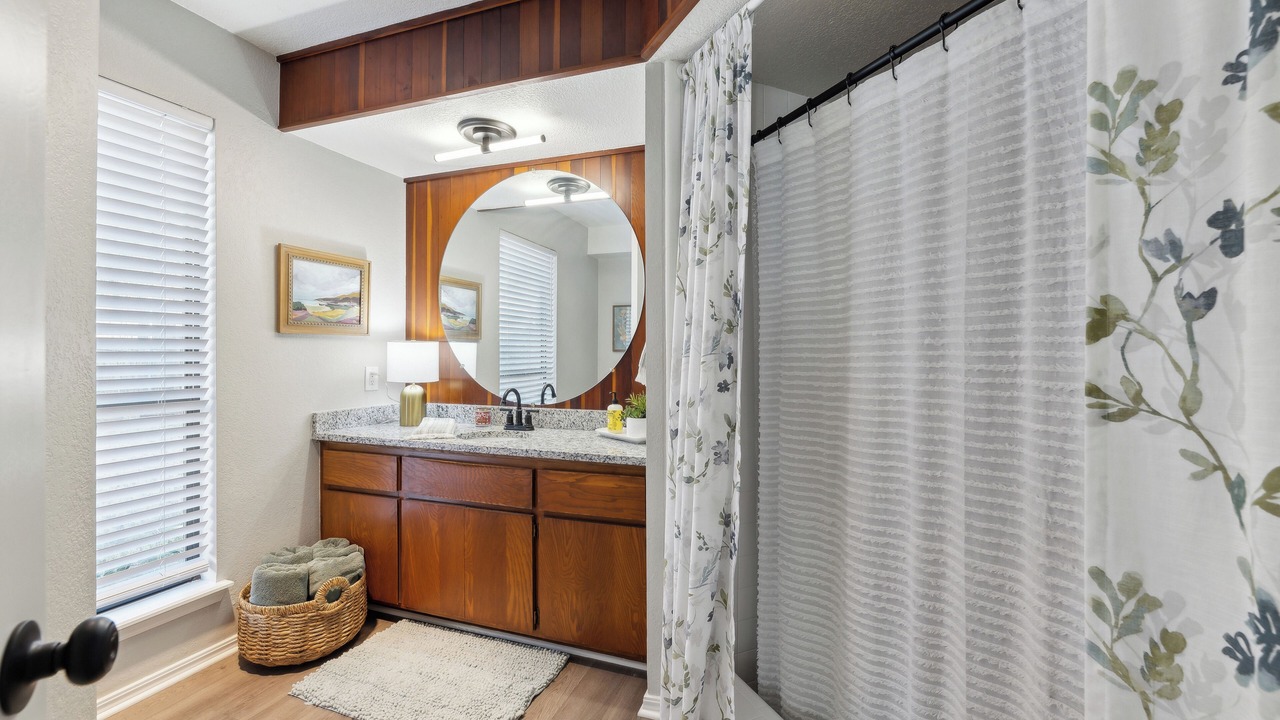 Photo of Bathroom in Norman