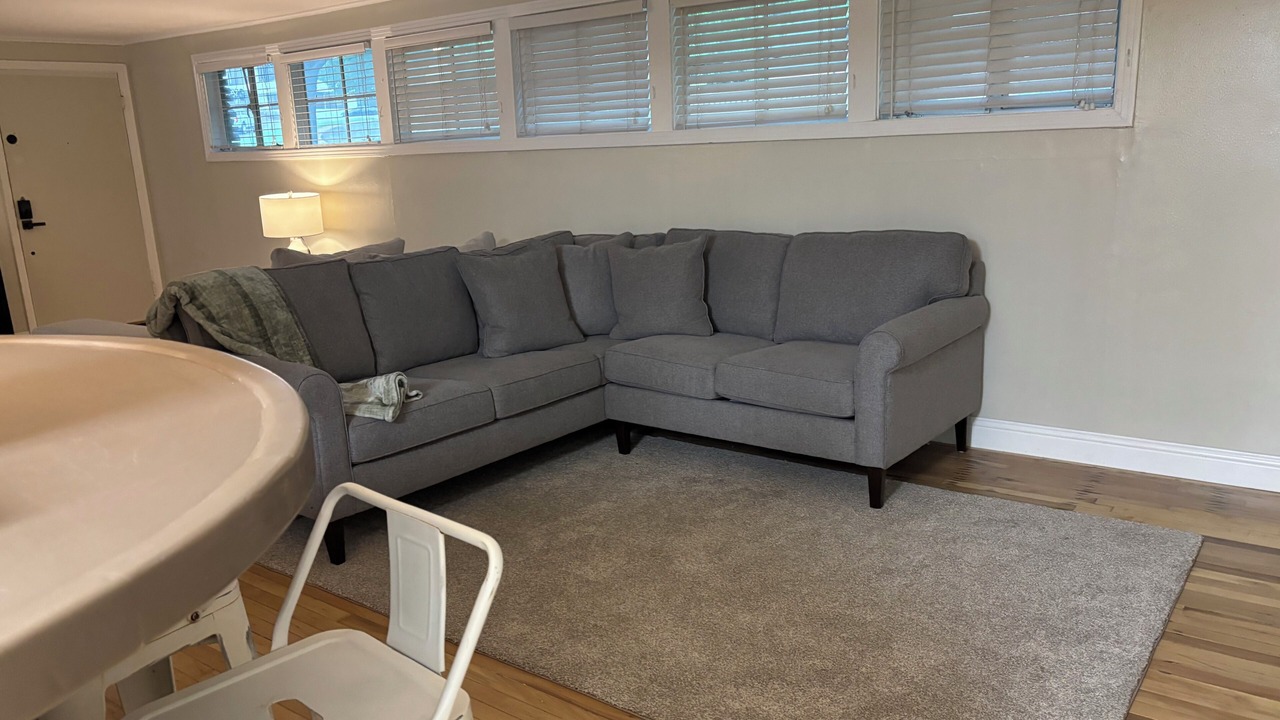 Photo of Livingroom in Monticello