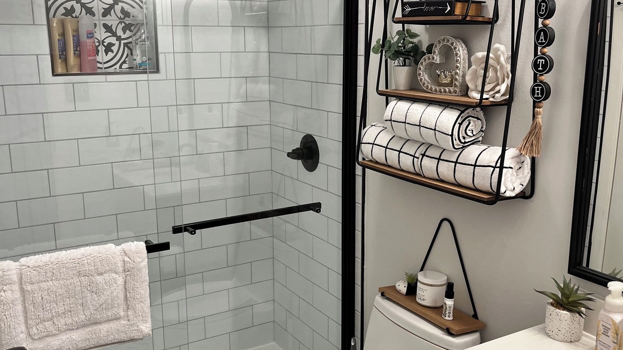 Photo of Bathroom in Grogan's Mill