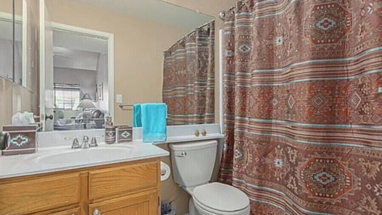 Photo of Bathroom in Escobedo Historic District