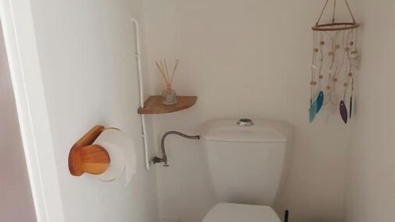 Photo of Bathroom in Jarrie