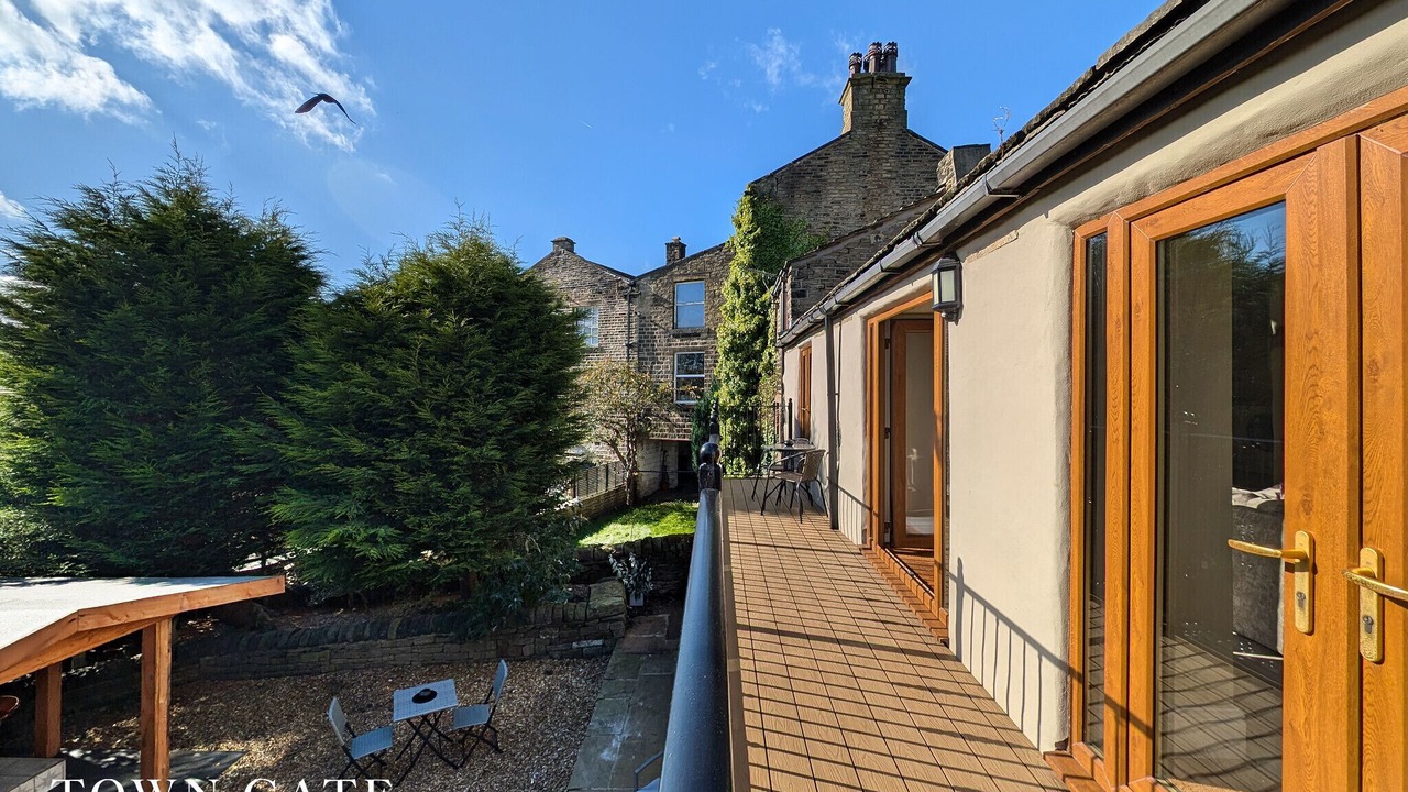 Photo of Patio Balcony in Stainland