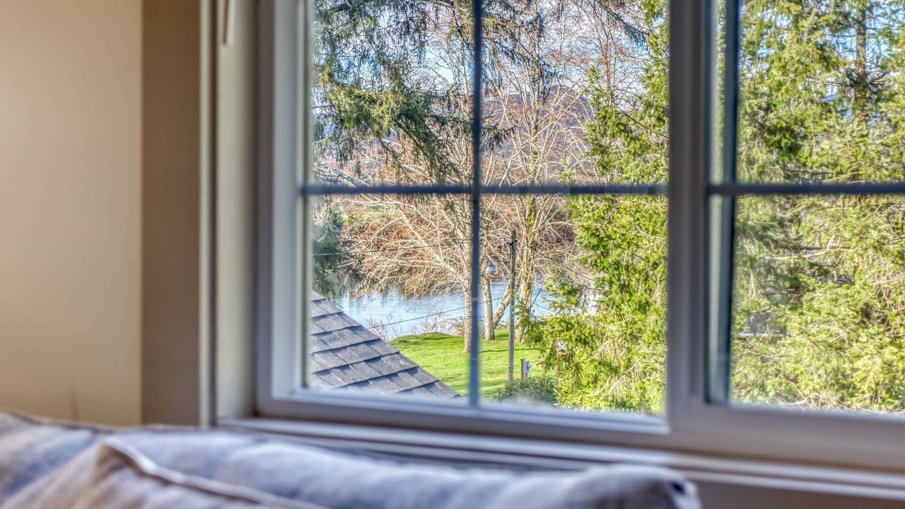 Photo of Others in Nehalem