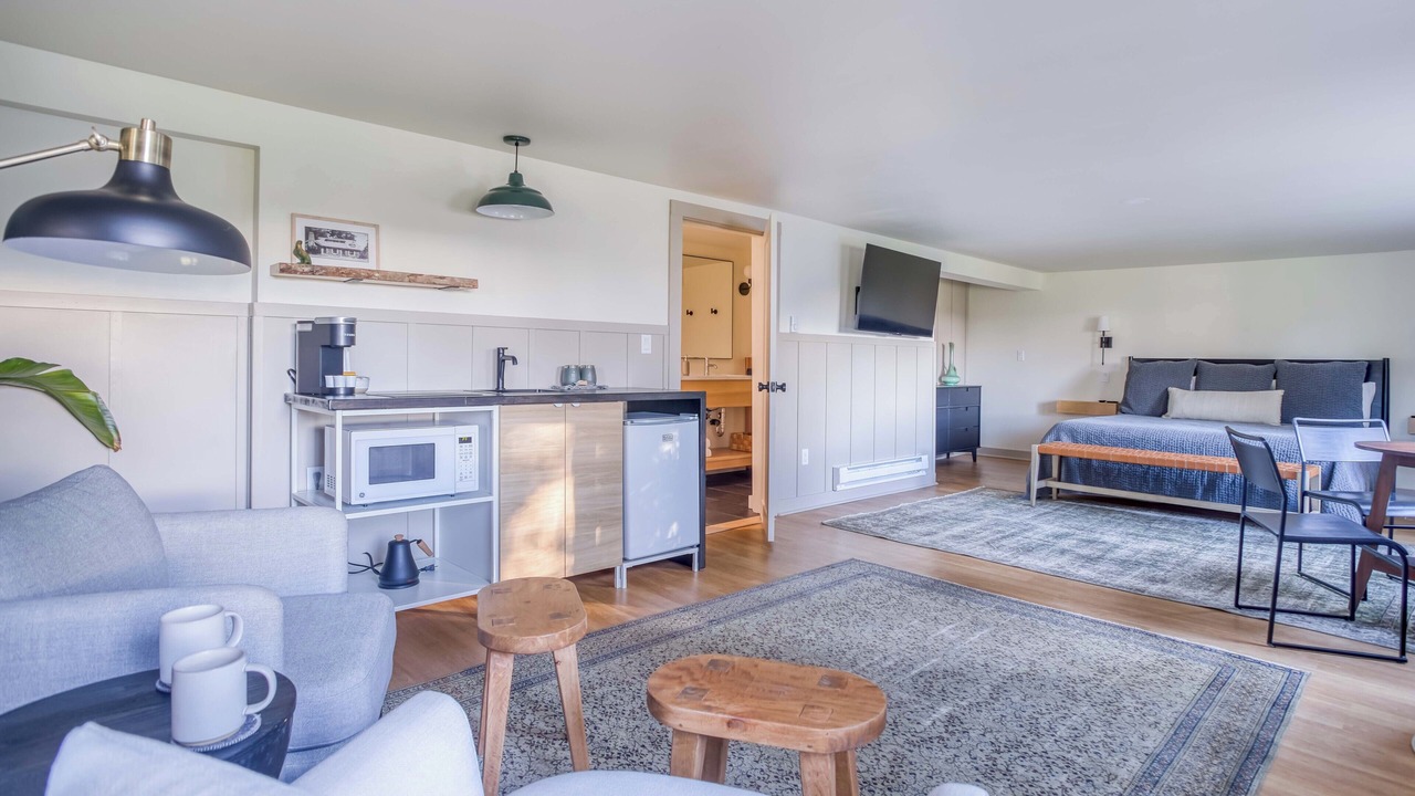 Photo of Others in Nehalem