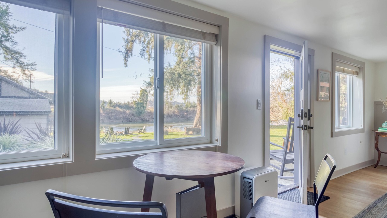 Photo of Others in Nehalem