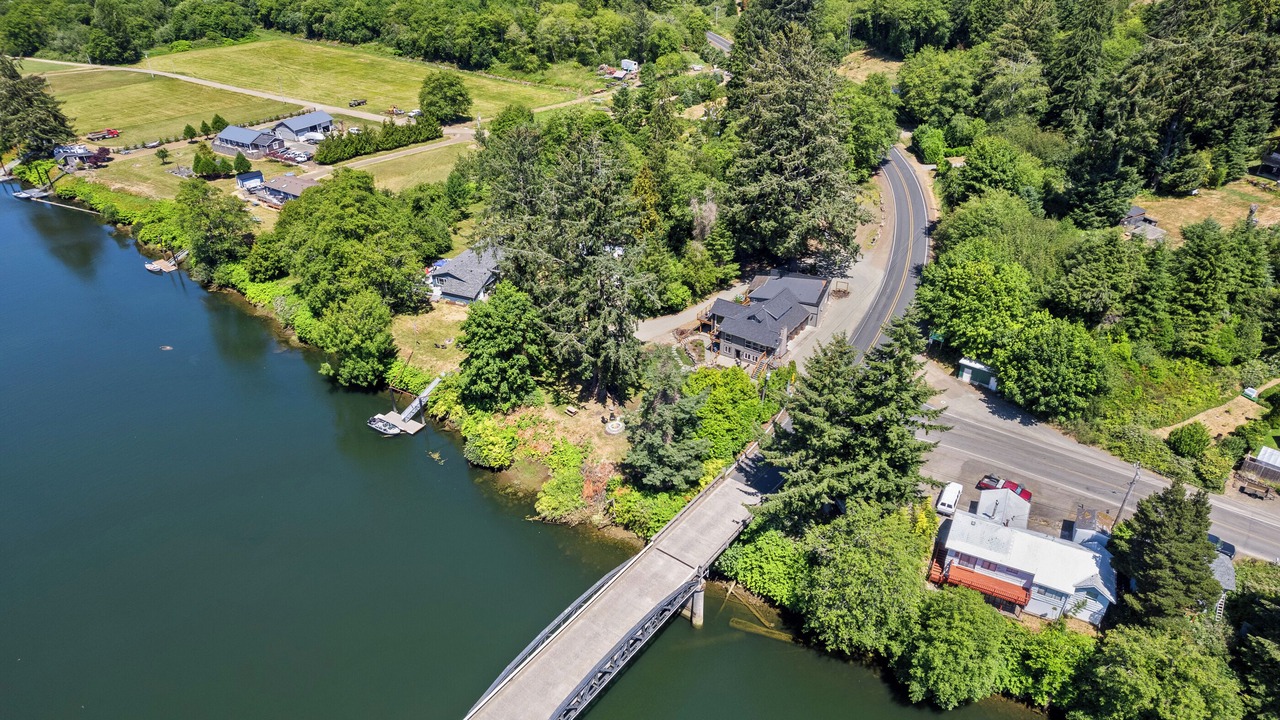 Photo of Others in Nehalem