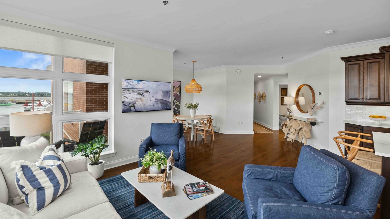 Photo of Livingroom in Queens Square