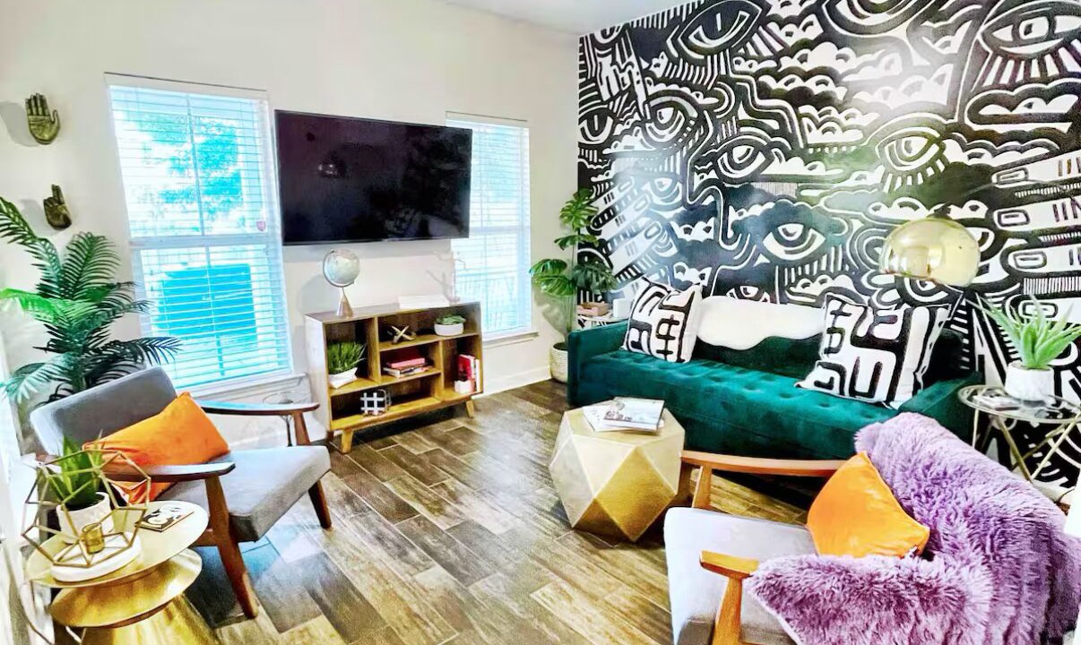 Photo of Livingroom in Uptown