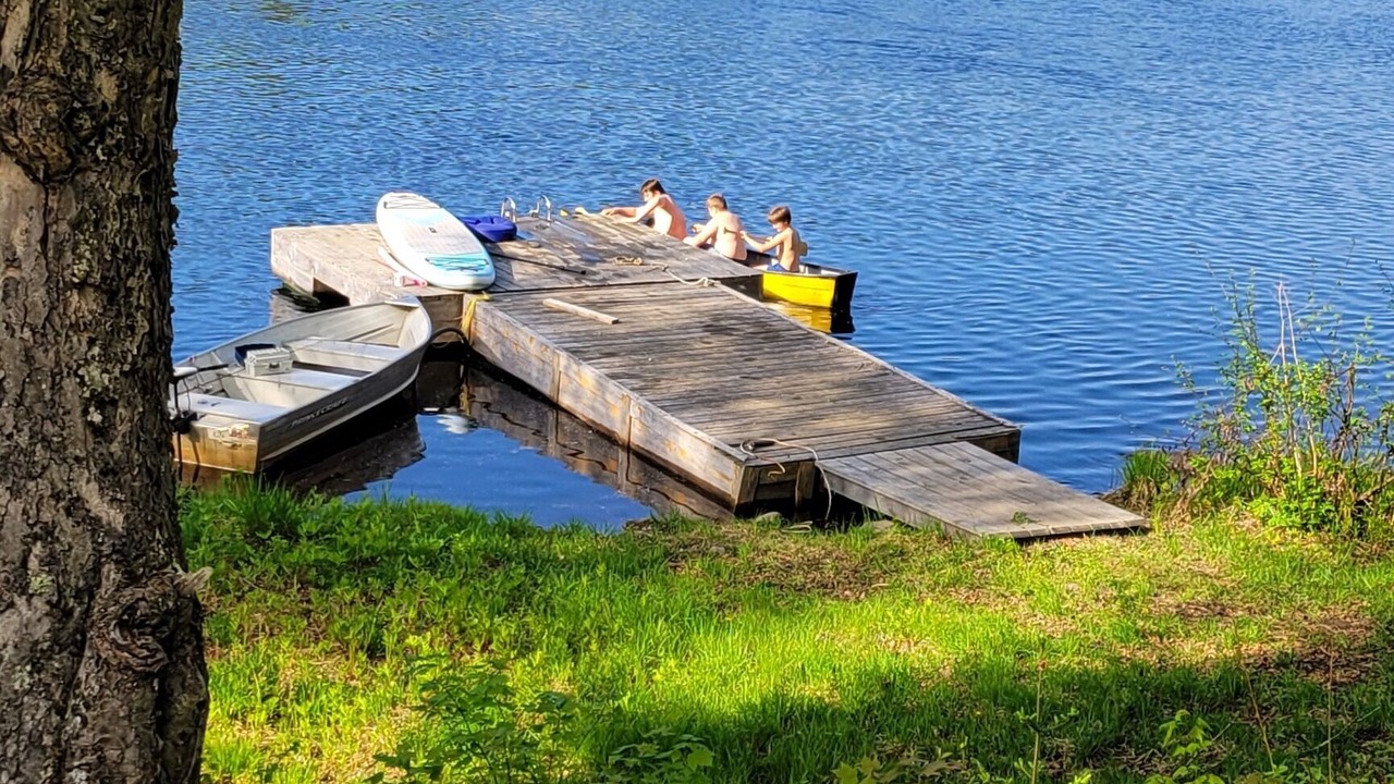 Photo of Others in Alleyn-et-Cawood
