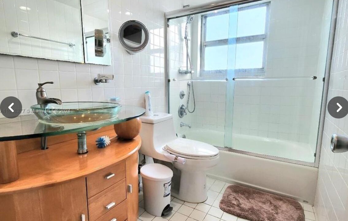 Photo of Bathroom in City Center