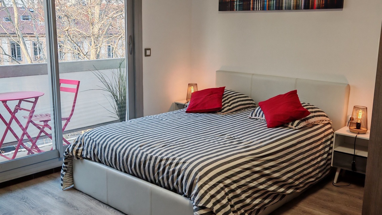 Photo of Bedroom in Voltaire - Saint Amour