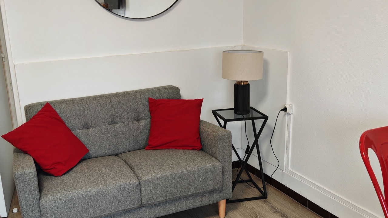 Photo of Livingroom in Voltaire - Saint Amour