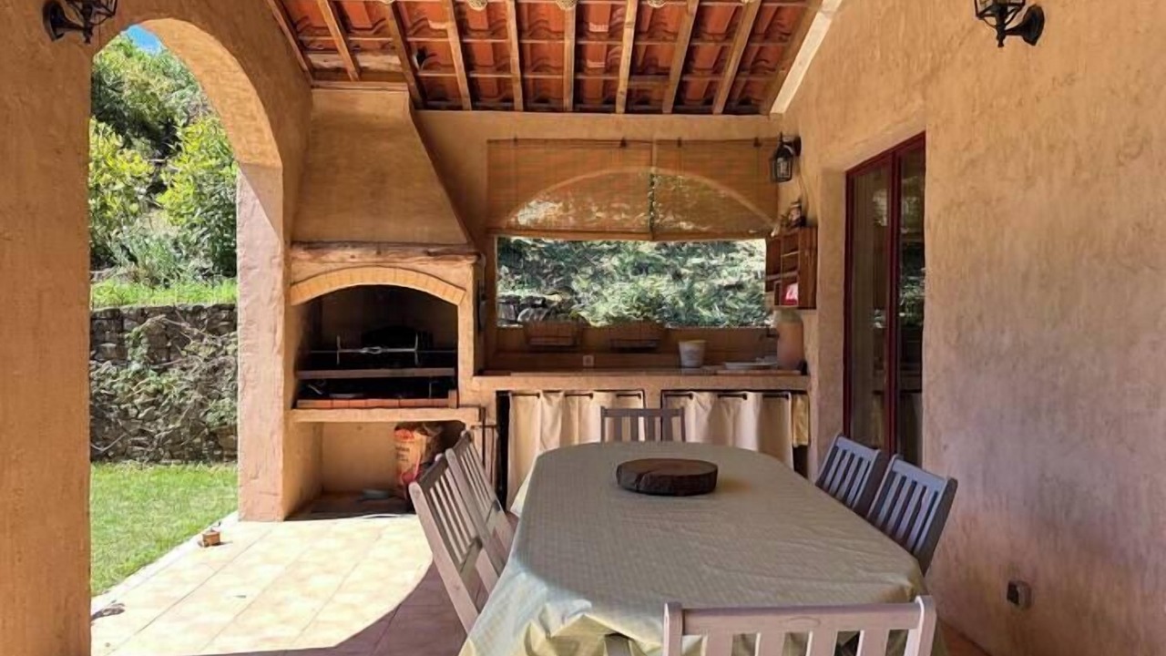 Photo of Outdoor in Corbes
