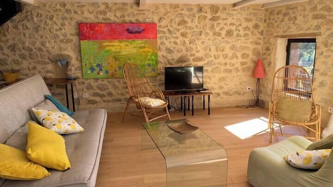 Photo of Livingroom in Saint-Hilaire-de-Brethmas