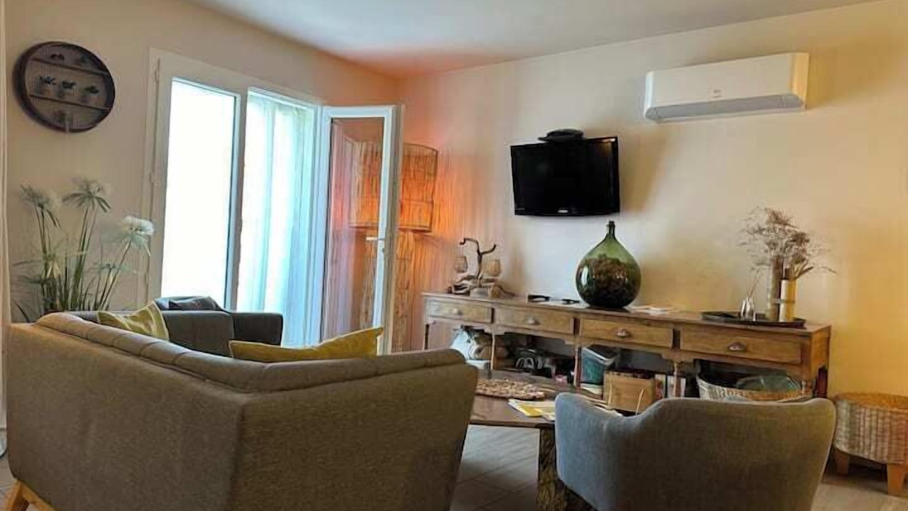 Photo of Livingroom in Anduze