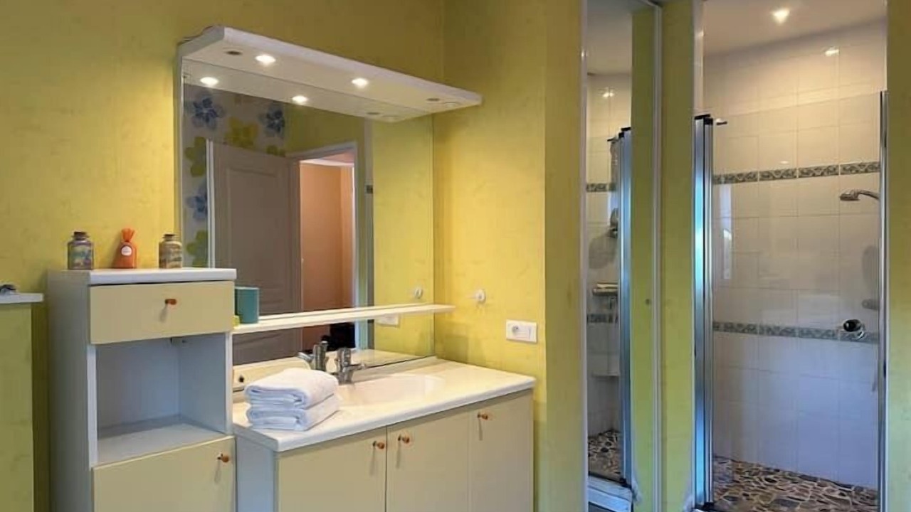 Photo of Bathroom in Anduze