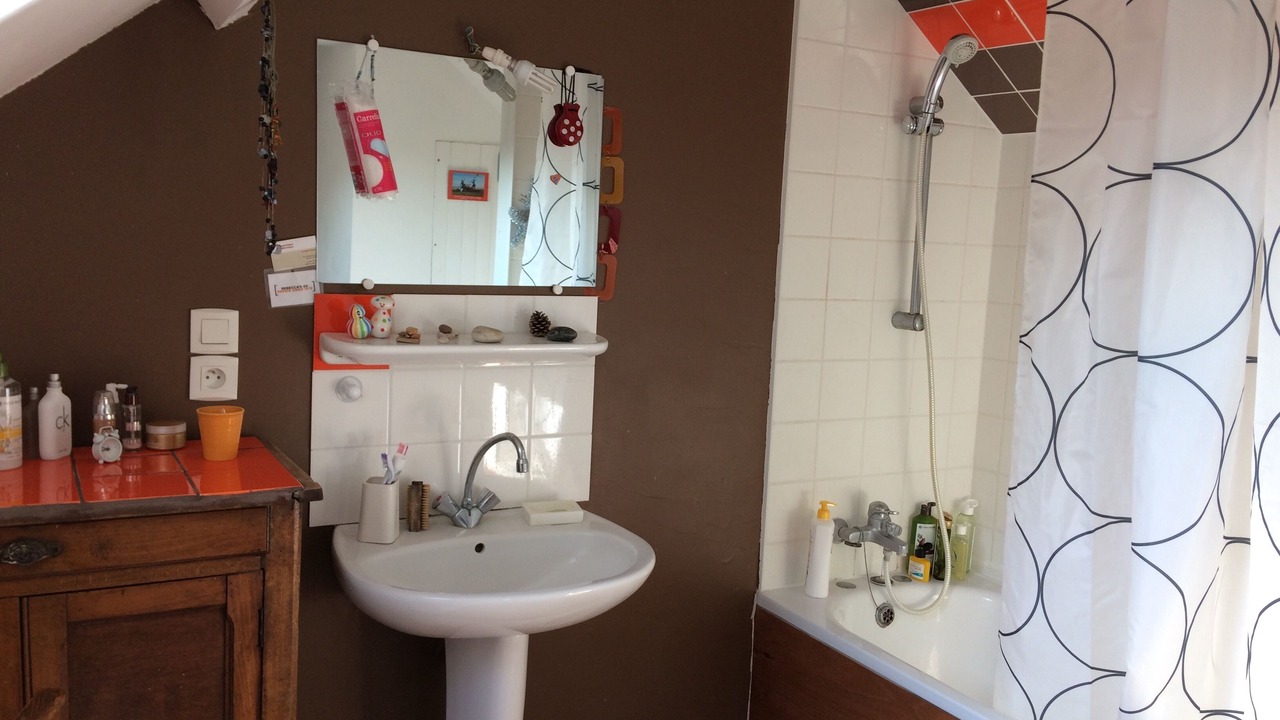 Photo of Bathroom in Regnezville-sur-Mer