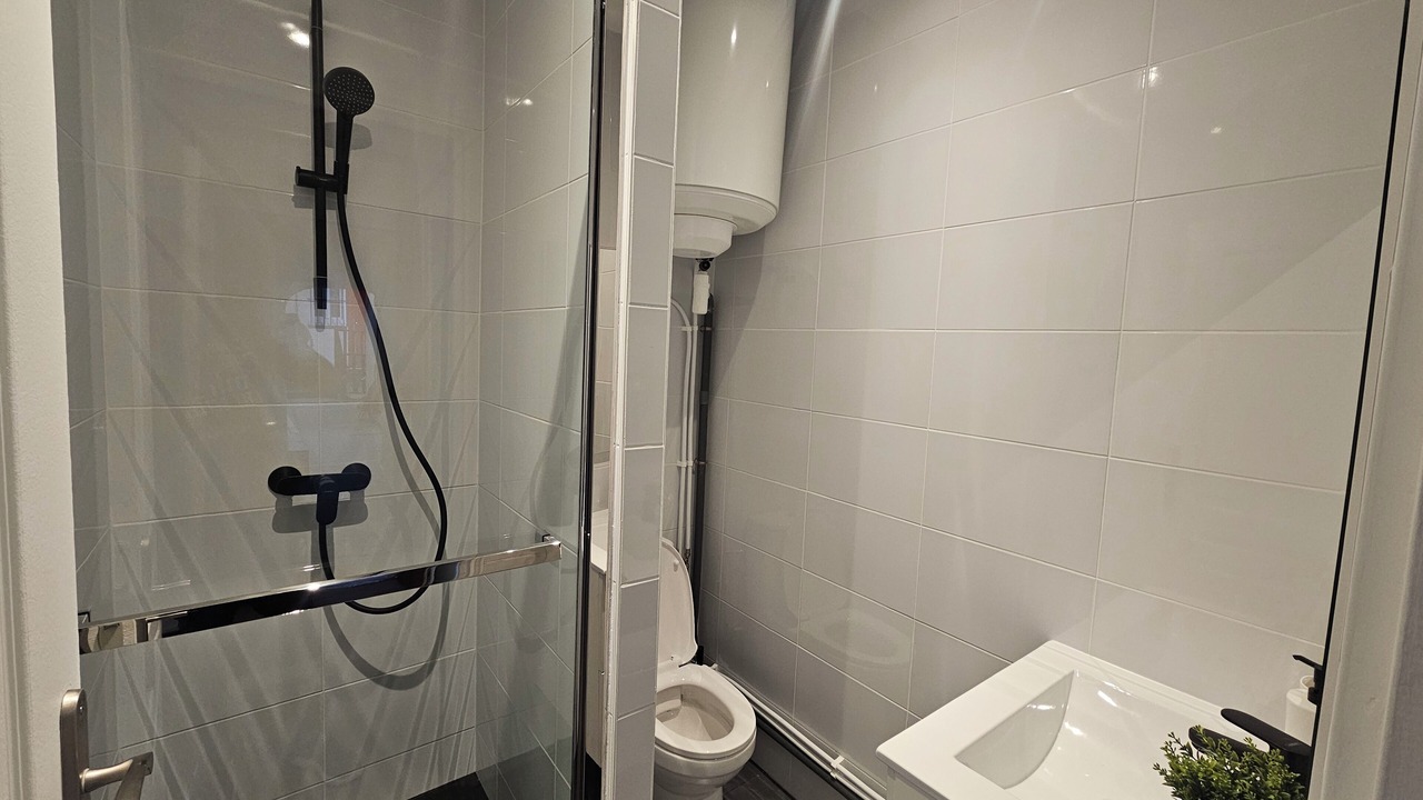 Photo of Bathroom in 19th Arrondissement