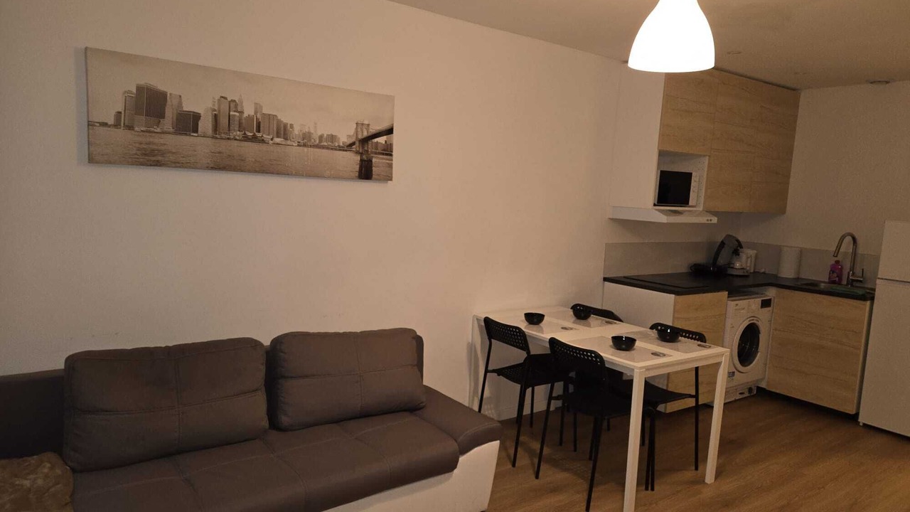 Photo of Livingroom in 19th Arrondissement