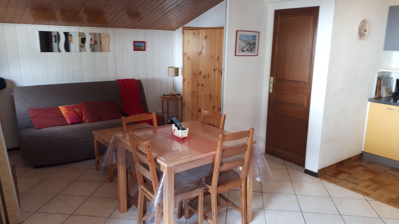 Photo of Livingroom in Bernex