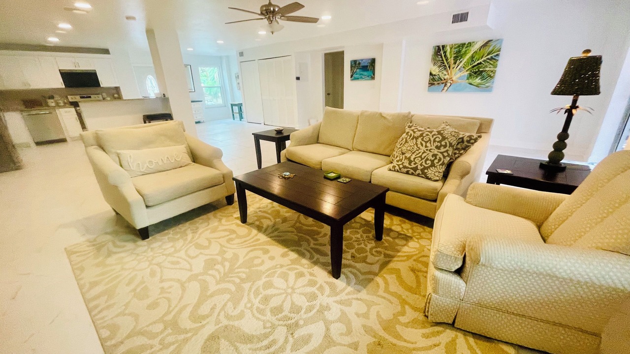 Photo of Livingroom in Bonita Springs