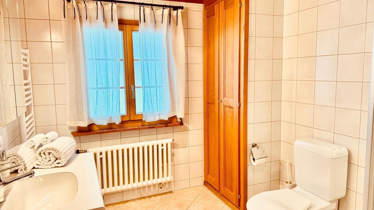 Photo of Bathroom in Saanen