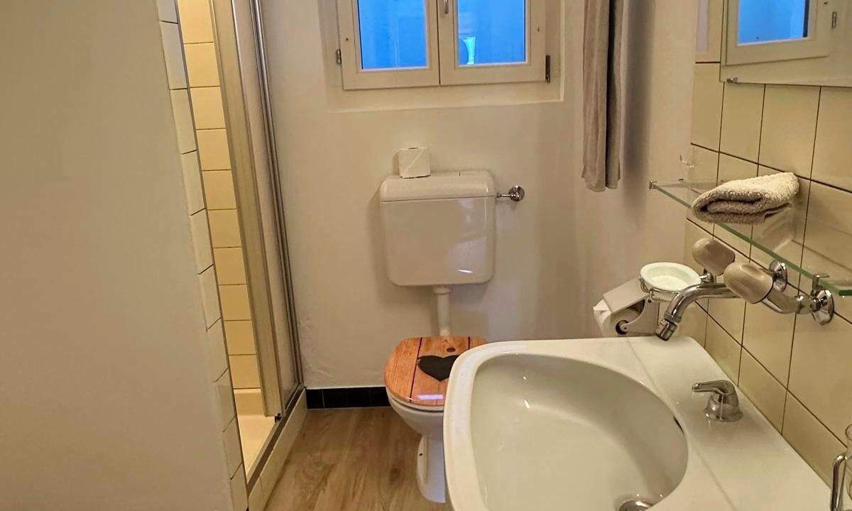 Photo of Bathroom in Saanen