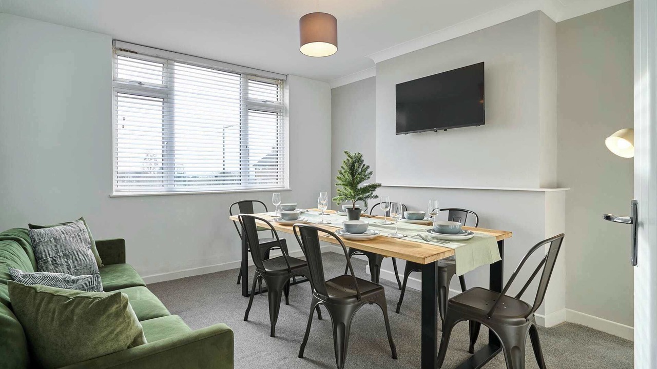 Photo of Others in Cribbs Causeway