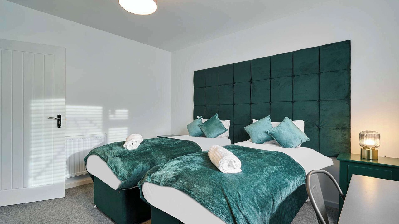 Photo of Others in Cribbs Causeway