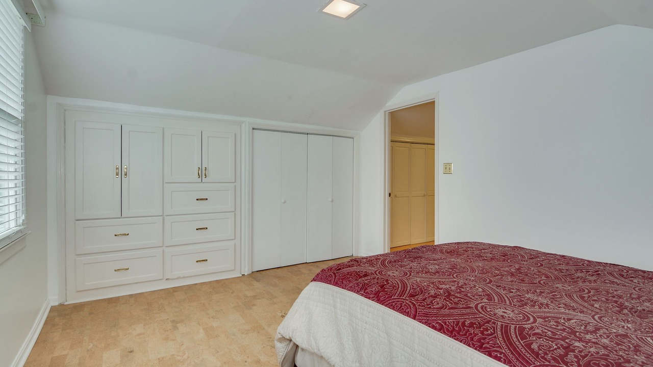 Photo of Bedroom in Forest Hills