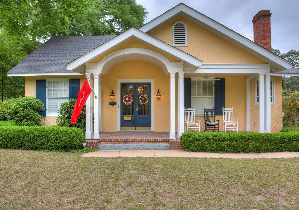 Photo of Outdoor in Forest Hills