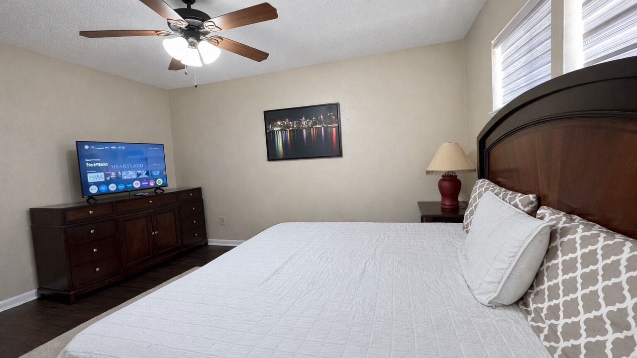 Photo of Bedroom in Northeast Houston