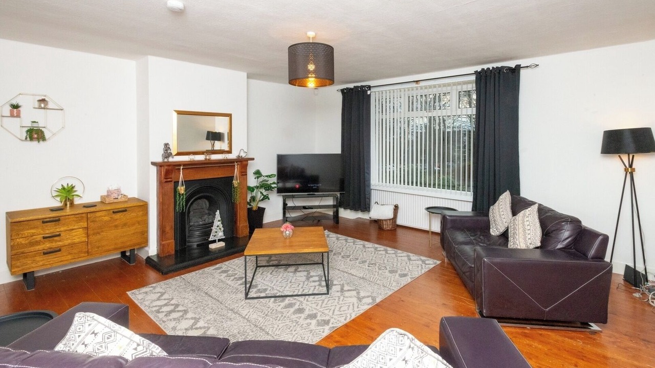 Photo of Livingroom in Central Aberdeen