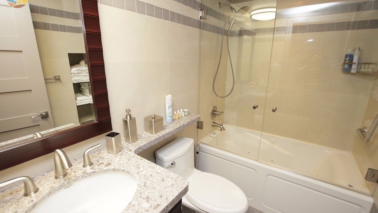 Photo of Bathroom in Mid Beach