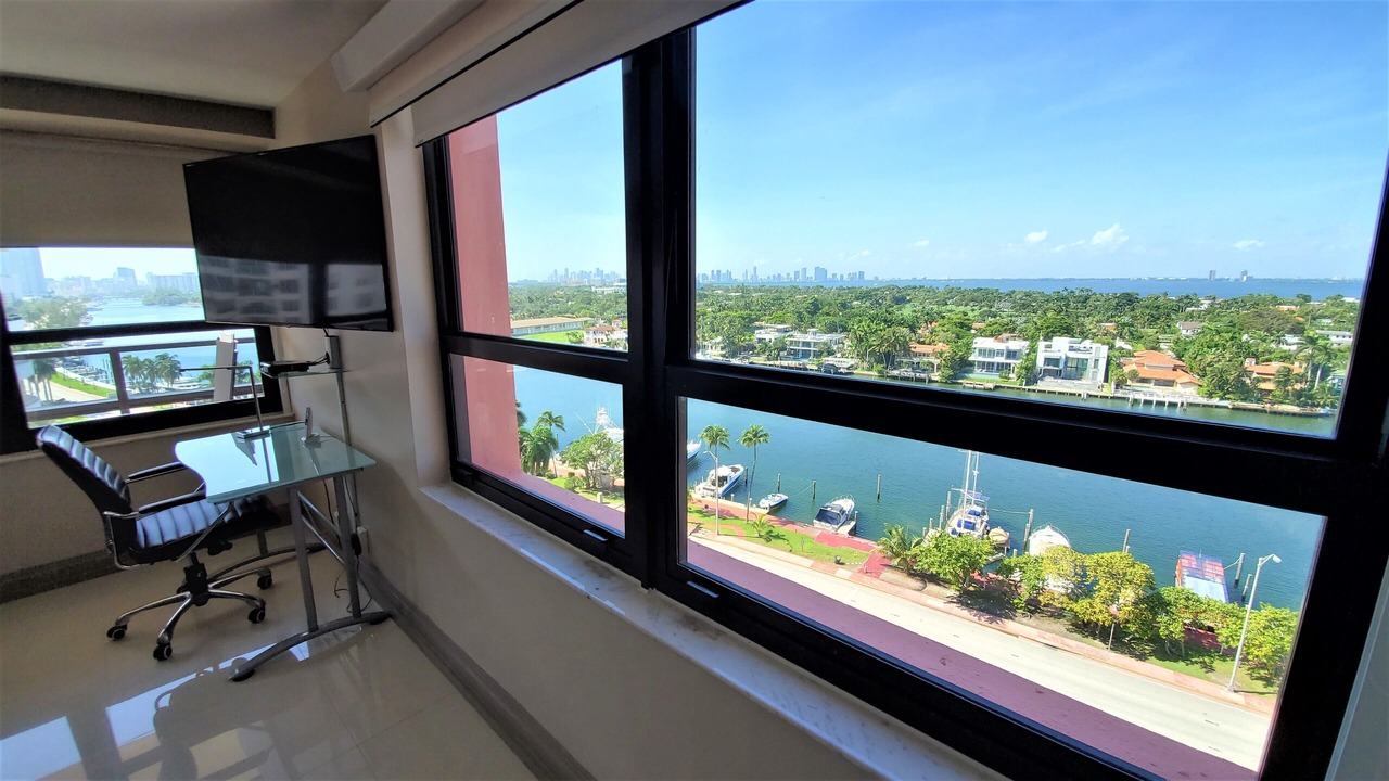 Photo of Others in Mid Beach