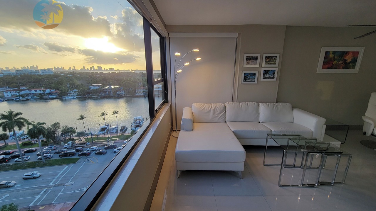 Photo of Others in Mid Beach