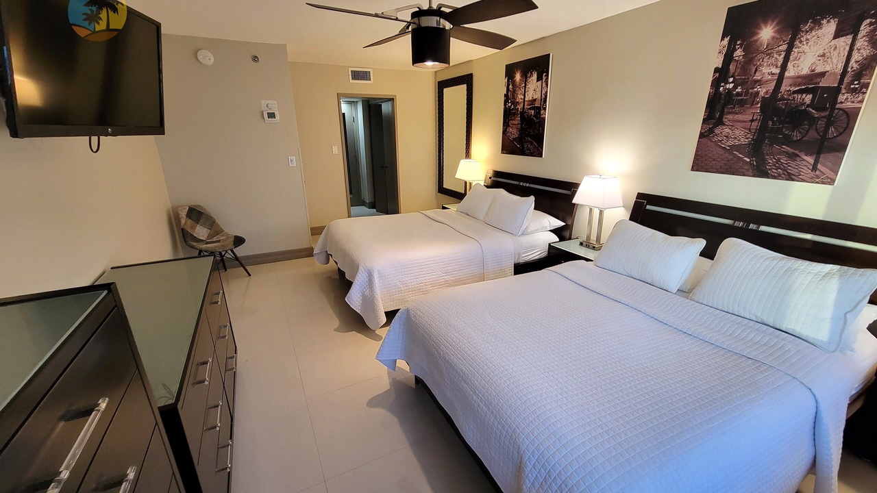 Photo of Bedroom in Mid Beach