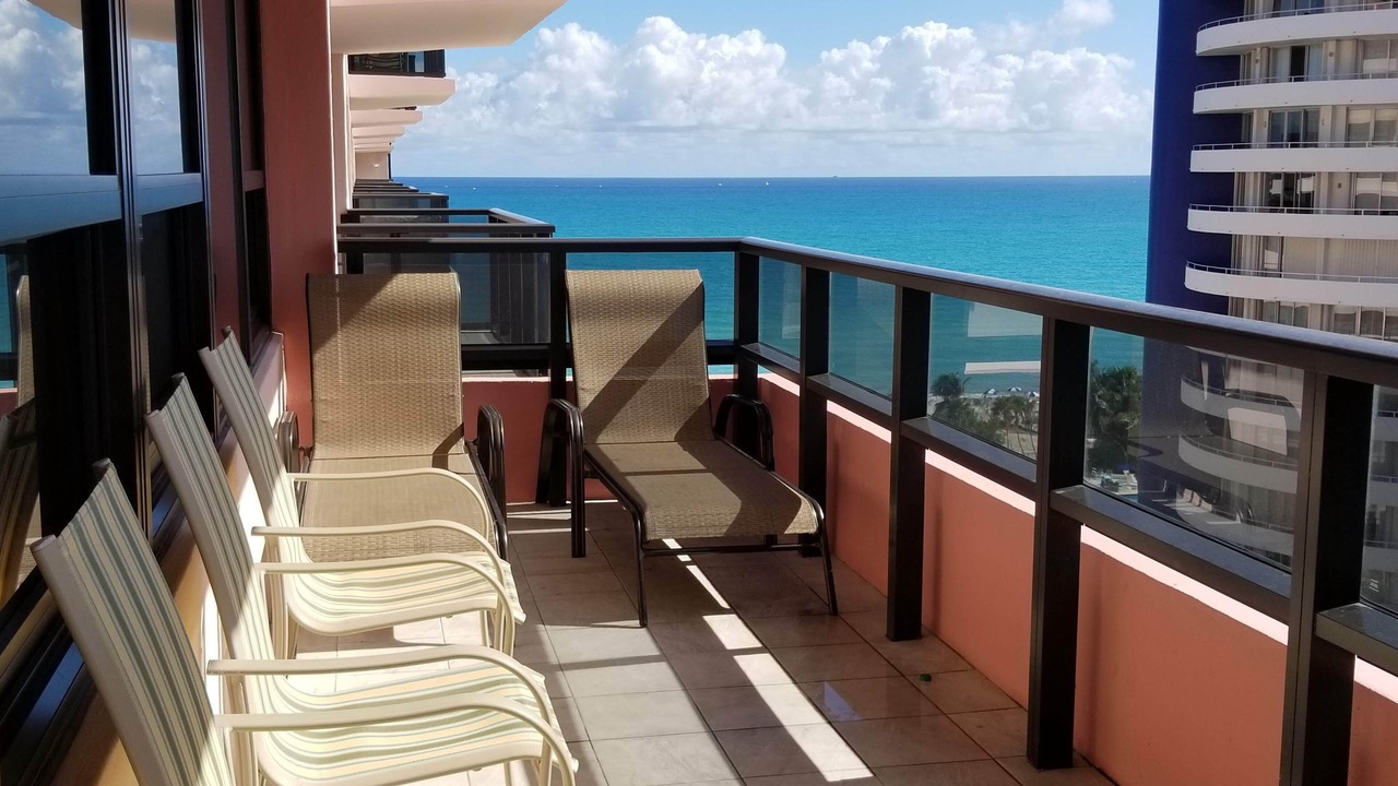 Photo of Outdoor in Mid Beach