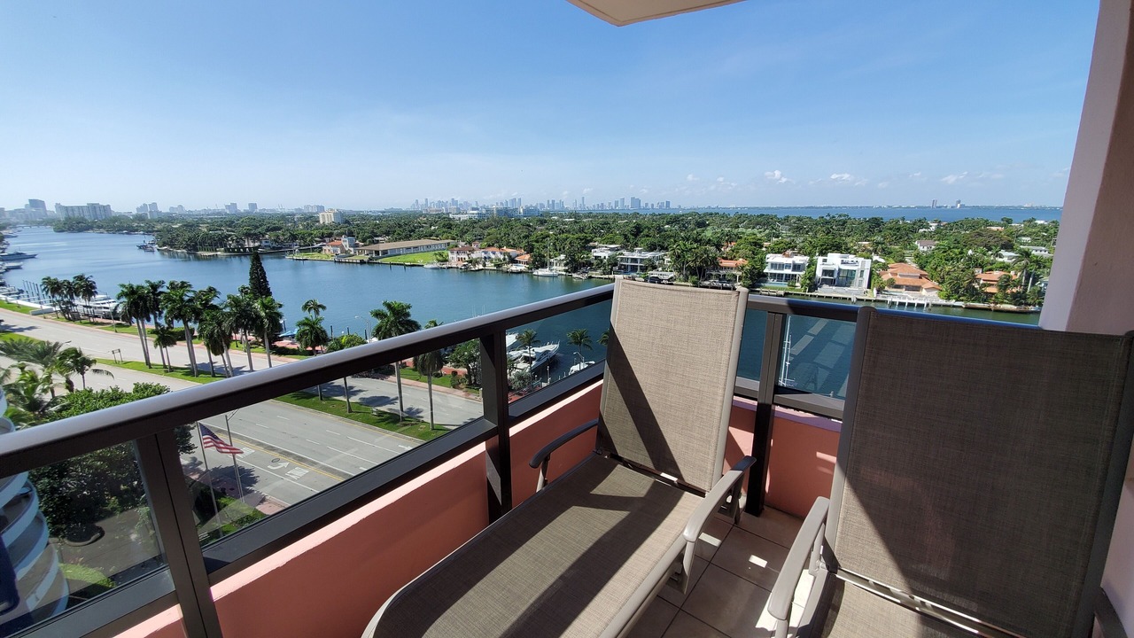 Photo of Outdoor in Mid Beach