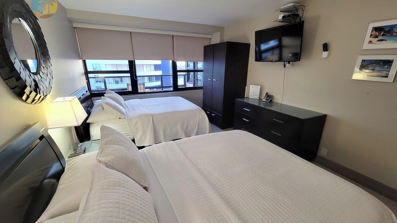 Photo of Bedroom in Mid Beach